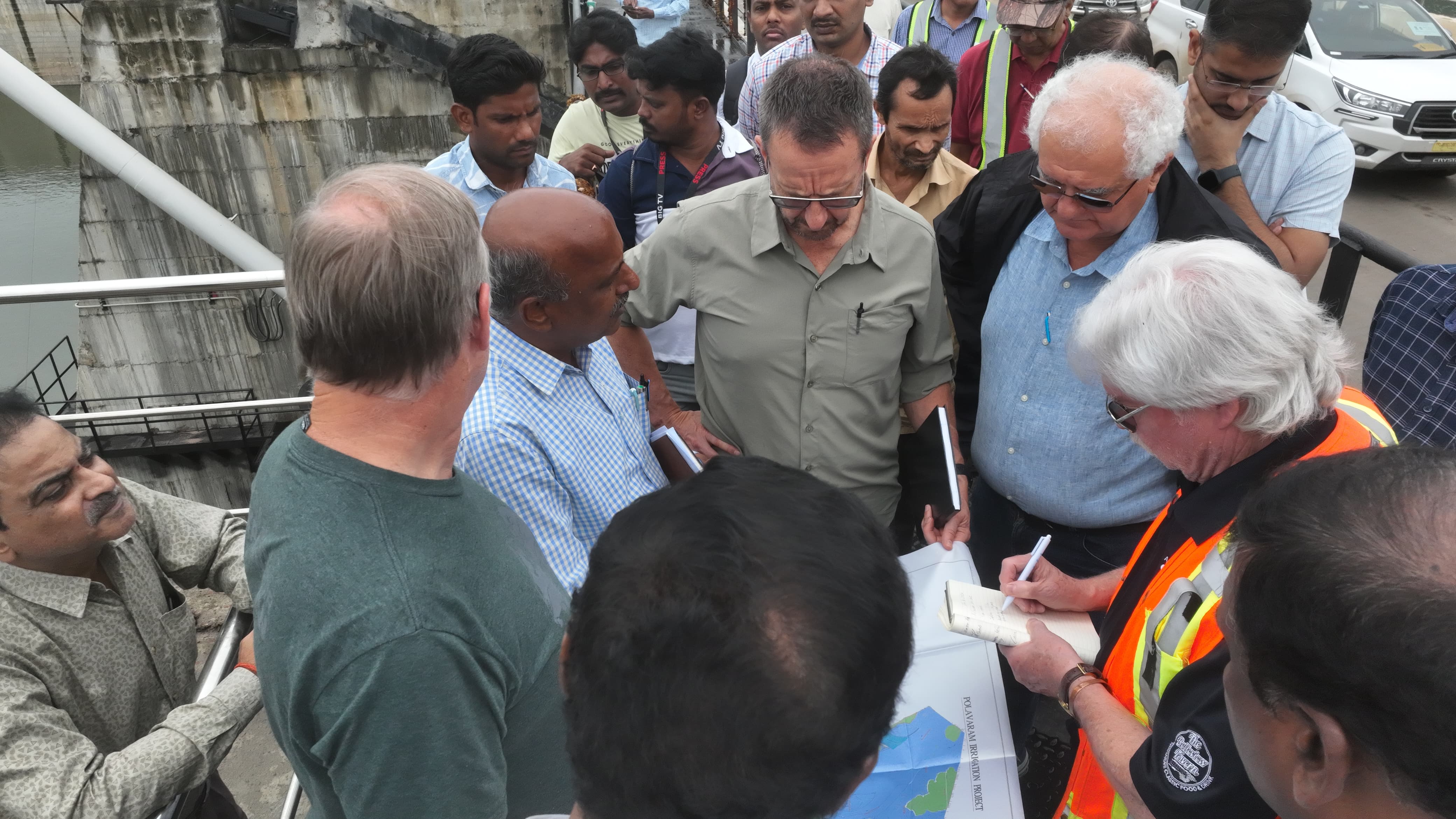 పోలవరం ప్రాజెక్టును పరిశీలించిన అంతర్జాతీయ నిపుణుల బృందం 21