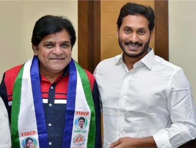 వైసీపీకి నటుడు ఆలీ రాజీనామా..! 55