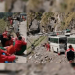 Badrinath Highway Closure Strands 3000 Pilgrims