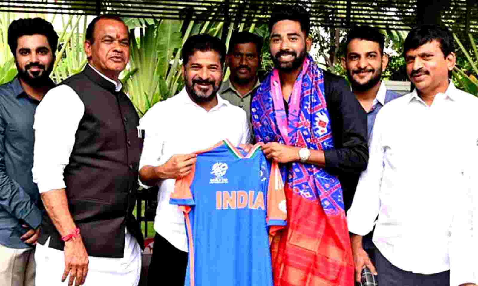 Cm Revanth Reddy Honors Mohammad Siraj 67